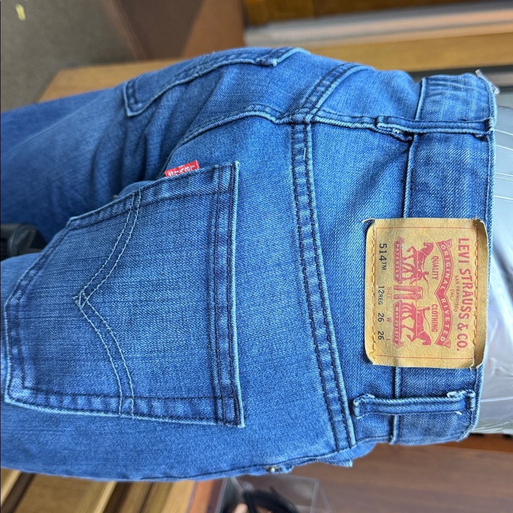 Levi’s 514 Straight Leg Jeans | Medium Wash Blue Denim | Size [26]